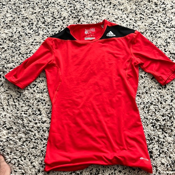 Adidas tech fit compression . Orange colour hood condition, men’s medium - Picture 1 of 2